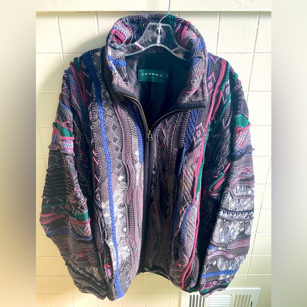 Tundra Zip Up